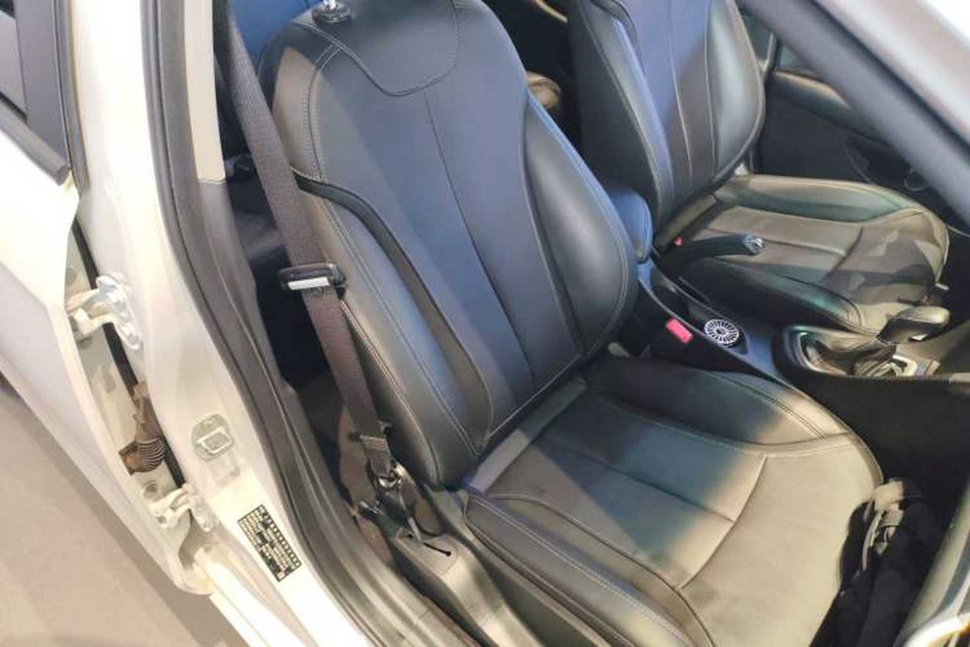 Used Buick GT 2019 18T Automatic Connected Elite Model China VI Standard Right Front Seat