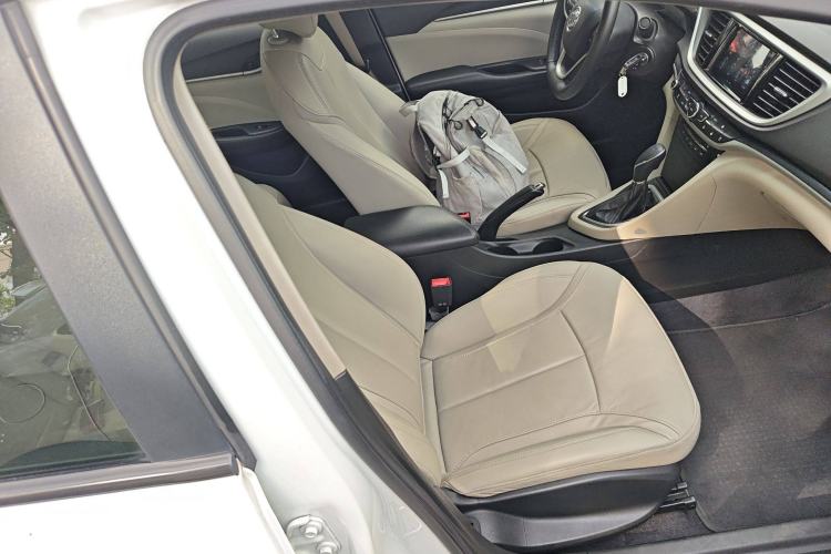 Used Buick GT 2019 15T Dual-Clutch Connected Elite Model China VI Right Front Seat