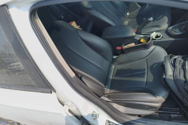 Used Buick GT 2019 18T Automatic Connected Elite Model China VI Standard Right Front Seat