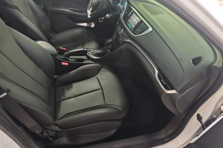 Used Buick GT 2019 18T Automatic Connected Elite Model China VI Standard Right Front Seat