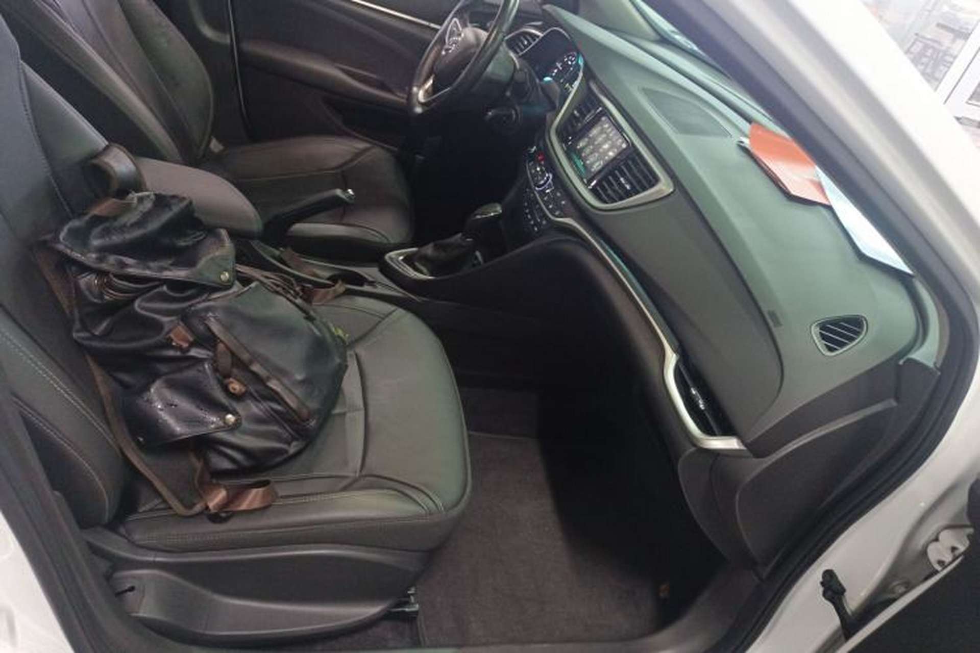 Used Buick GT 2019 18T Automatic Connected Elite Model China VI Standard Right Front Seat