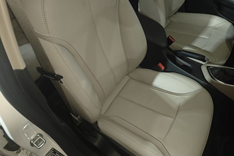 Used Buick GT 2019 15T Dual-Clutch Connected Elite Model China VI Right Front Seat