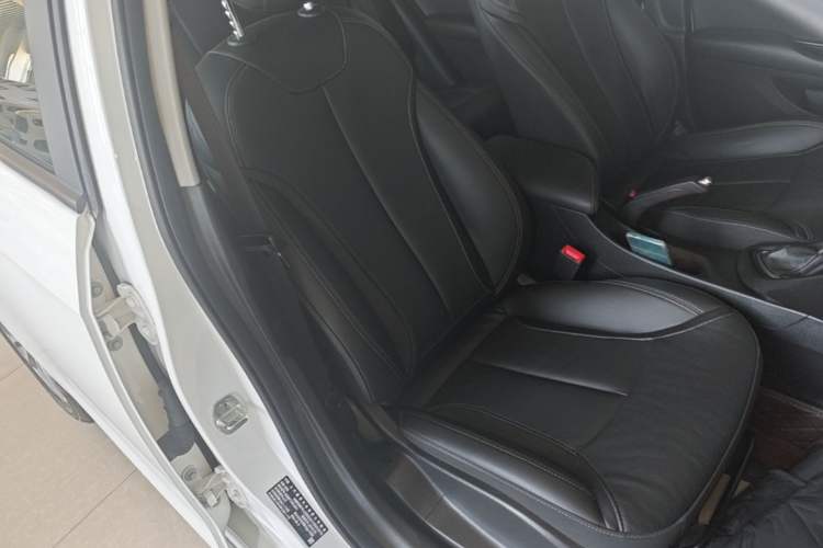 Used Buick GT 2019 18T Automatic Connected Elite Model China VI Standard Right Front Seat