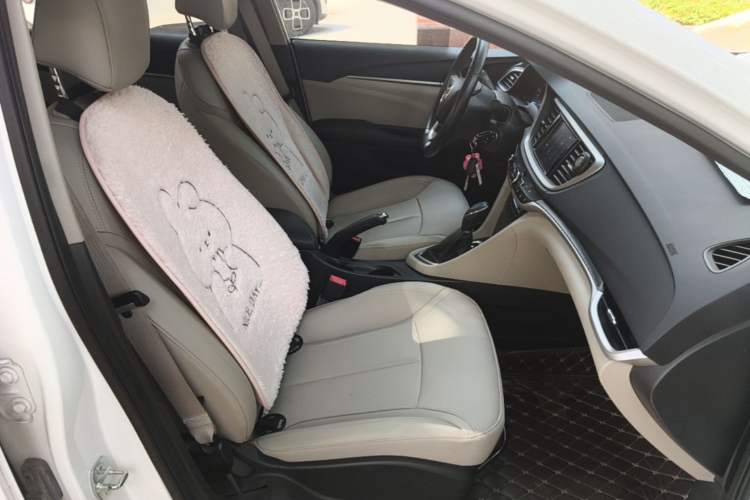 Used Buick GT 2019 15T Dual-Clutch Connected Elite Model China VI Right Front Seat