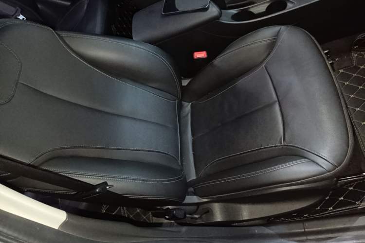 Used Buick GT 2019 18T Automatic Connected Elite Model China VI Standard Right Front Seat
