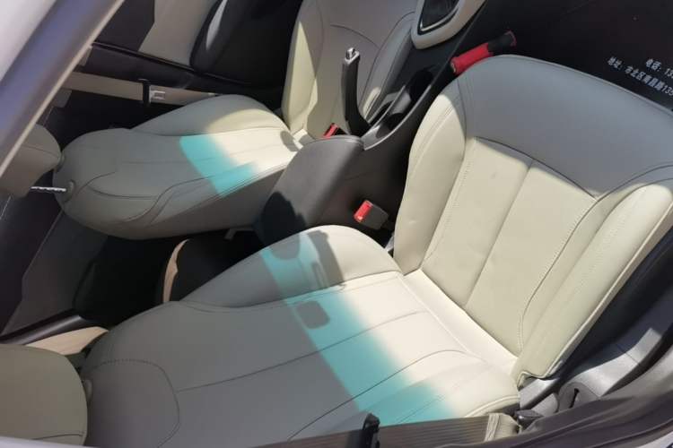 Used Buick GT 2019 15T Dual-Clutch Connected Elite Model China VI Right Front Seat