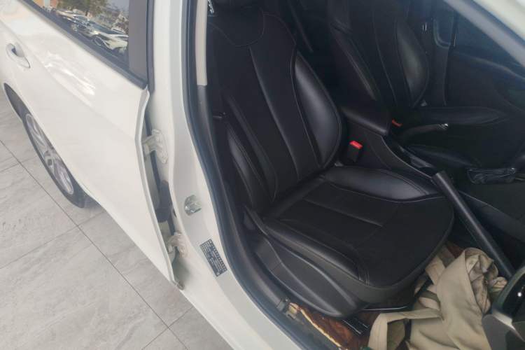 Used Buick GT 2019 18T Automatic Connected Elite Model China VI Standard Right Front Seat