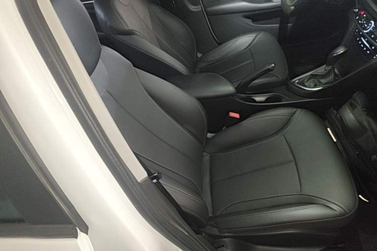 Used Buick GT 2019 18T Automatic Connected Elite Model China VI Standard Right Front Seat