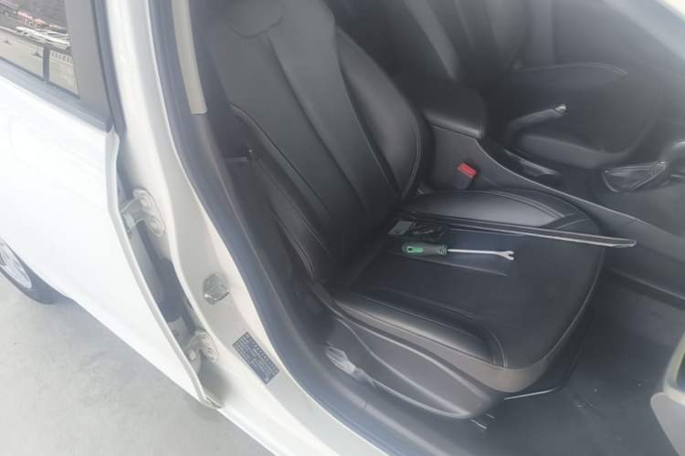 Used Buick GT 2019 18T Automatic Connected Elite Model China VI Standard Right Front Seat