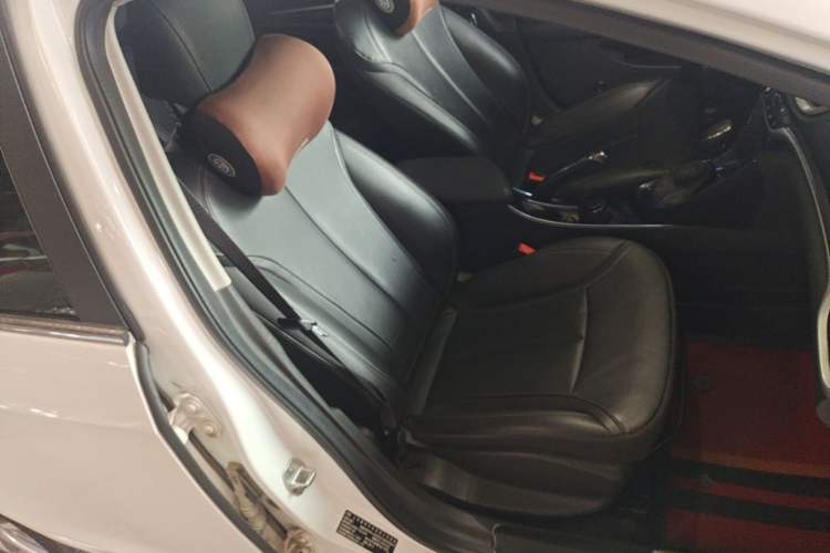 Used Buick GT 2019 18T Automatic Connected Elite Model China V Standard Right Front Seat