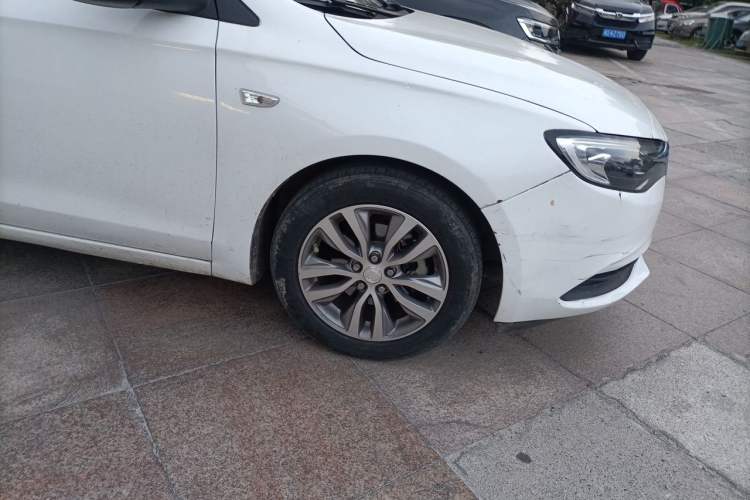 Used Buick GT 2019 18T Automatic Connected Elite Model China V Standard Right Front Wheel Hub