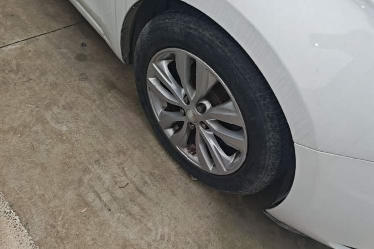 Used Buick GT 2019 15T Manual Elite Version China VI Standard Right Front Wheel Hub