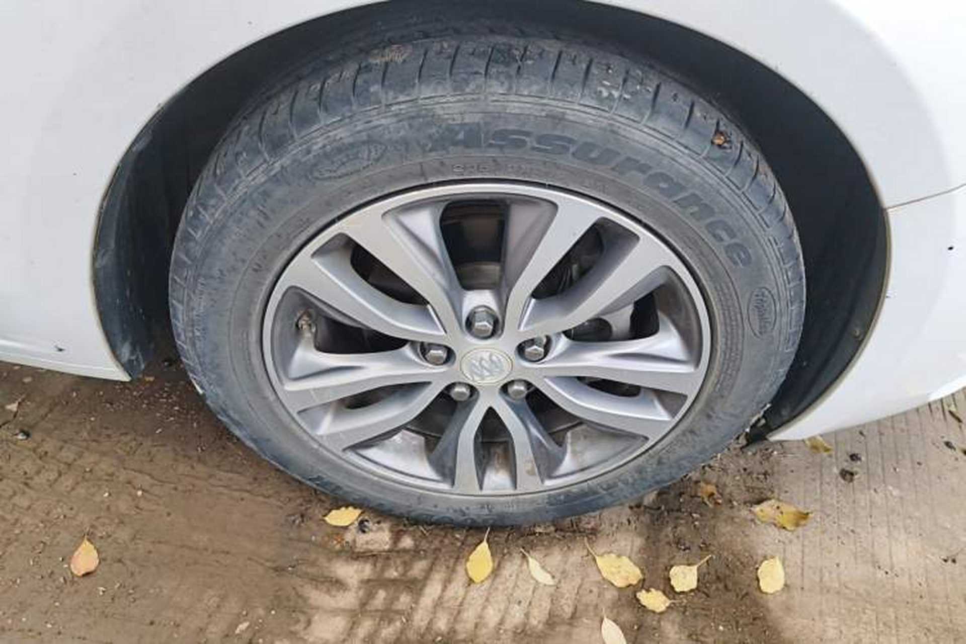 Used Buick GT 2019 18T Automatic Connected Elite Model China VI Standard Right Front Wheel Hub