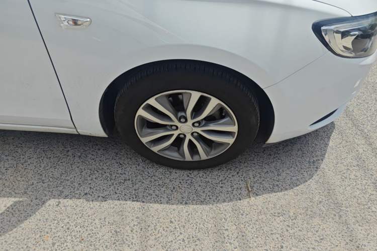Used Buick GT 2019 18T Automatic Connected Elite Model China V Standard Right Front Wheel Hub