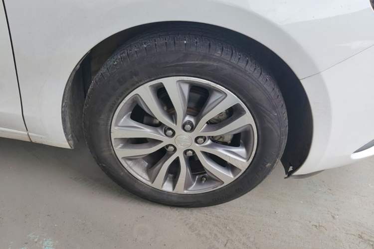 Used Buick GT 2019 18T Automatic Connected Elite Model China VI Standard Right Front Wheel Hub