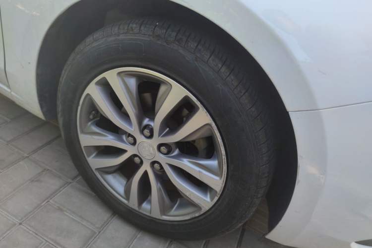 Used Buick GT 2019 18T Automatic Connected Elite Model China VI Standard Right Front Wheel Hub