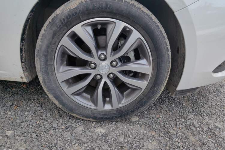 Used Buick GT 2019 18T Automatic Connected Elite Model China VI Standard Right Front Wheel Hub