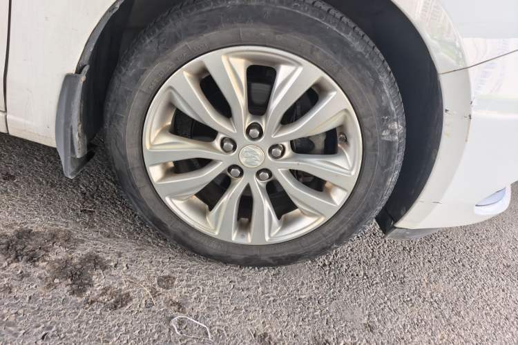 Used Buick GT 2019 15T Dual-Clutch Connected Elite Model China VI Right Front Wheel Hub