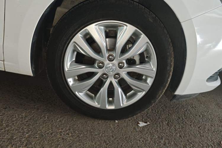 Used Buick GT 2019 15T Dual-Clutch Connected Elite Model China VI Right Front Wheel Hub