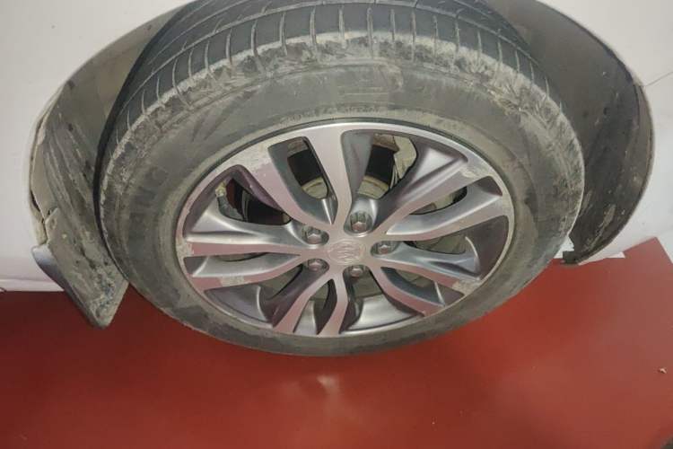 Used Buick GT 2019 18T Automatic Connected Elite Model China V Standard Right Front Wheel Hub