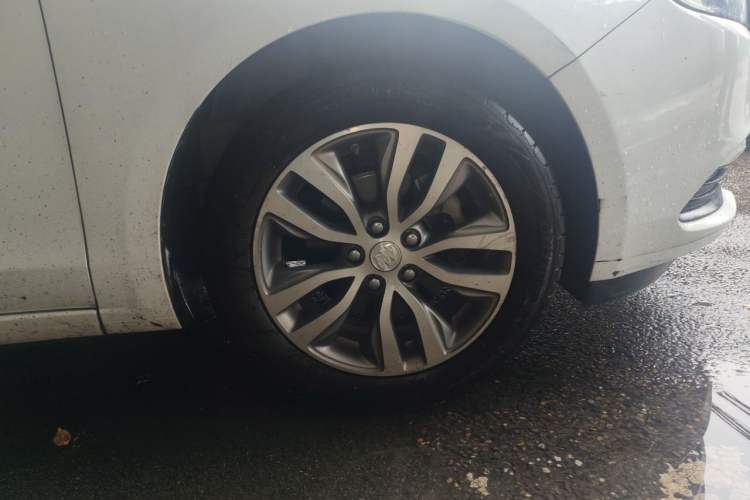 Used Buick GT 2019 18T Automatic Connected Elite Model China V Standard Right Front Wheel Hub