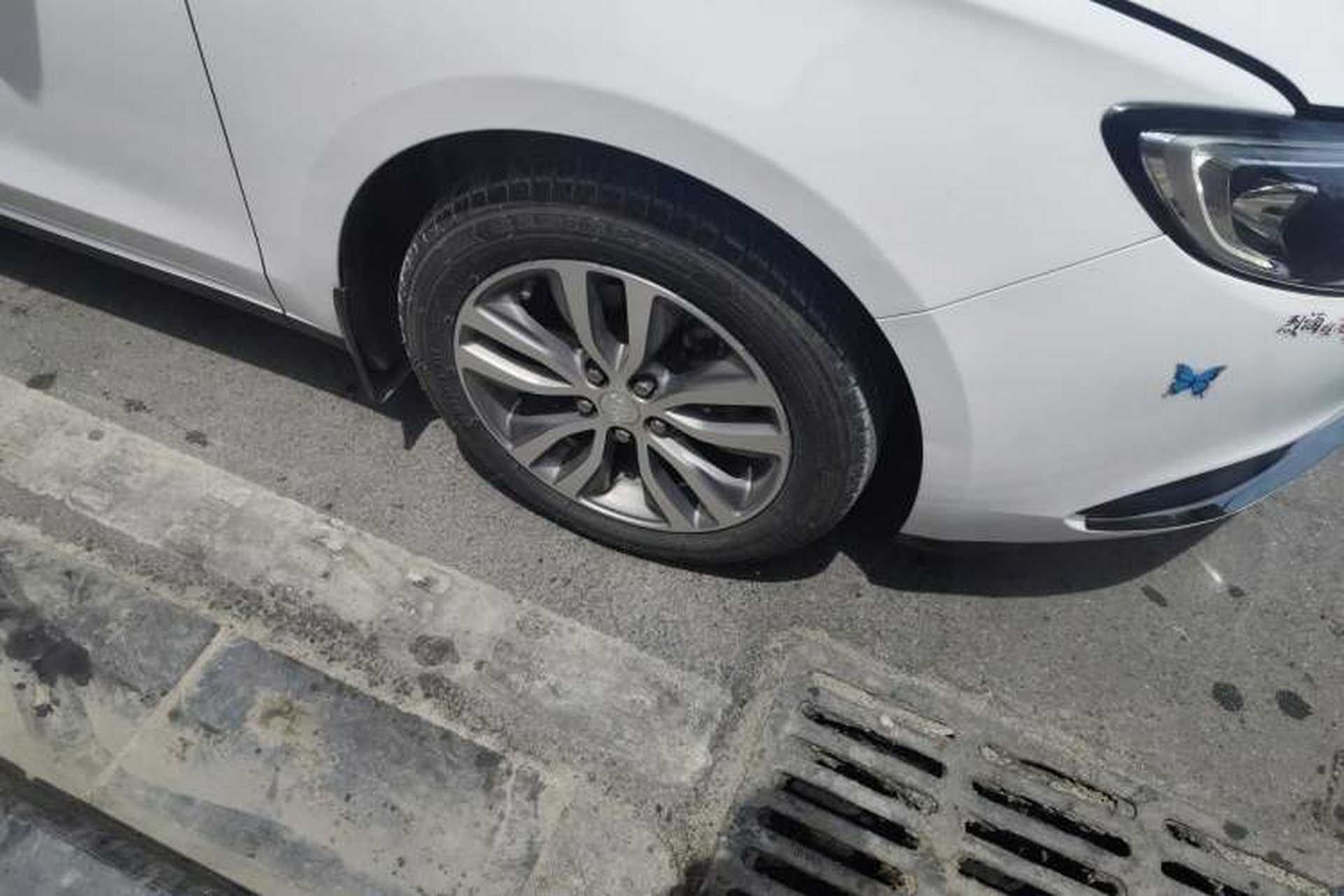 Used Buick GT 2019 18T Automatic Connected Elite Model China VI Standard Right Front Wheel Hub