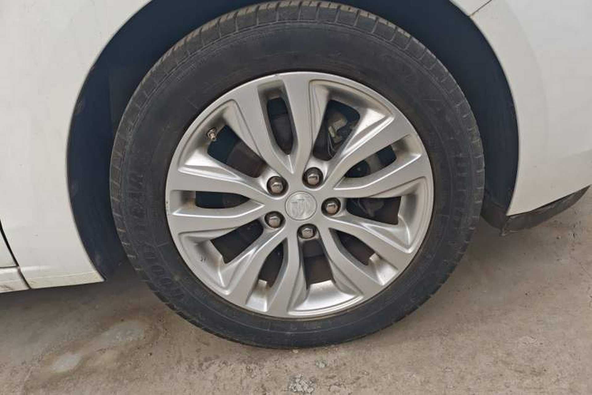 Used Buick GT 2019 15T Dual-Clutch Connected Elite Model China VI Right Front Wheel Hub