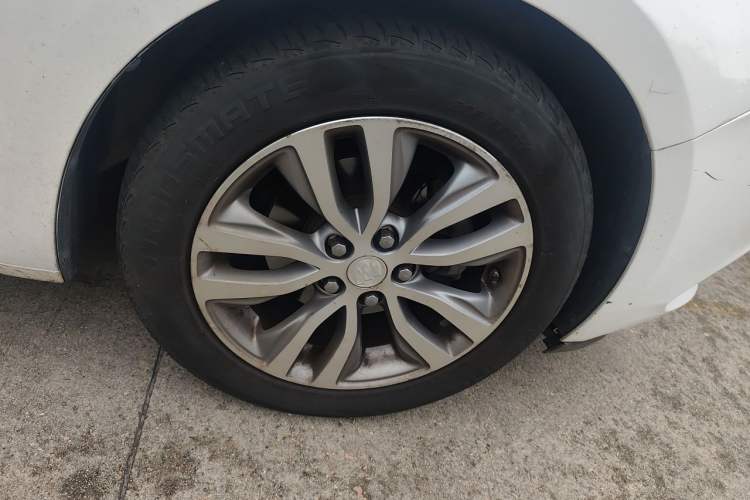 Used Buick GT 2019 18T Automatic Connected Elite Model China VI Standard Right Front Wheel Hub