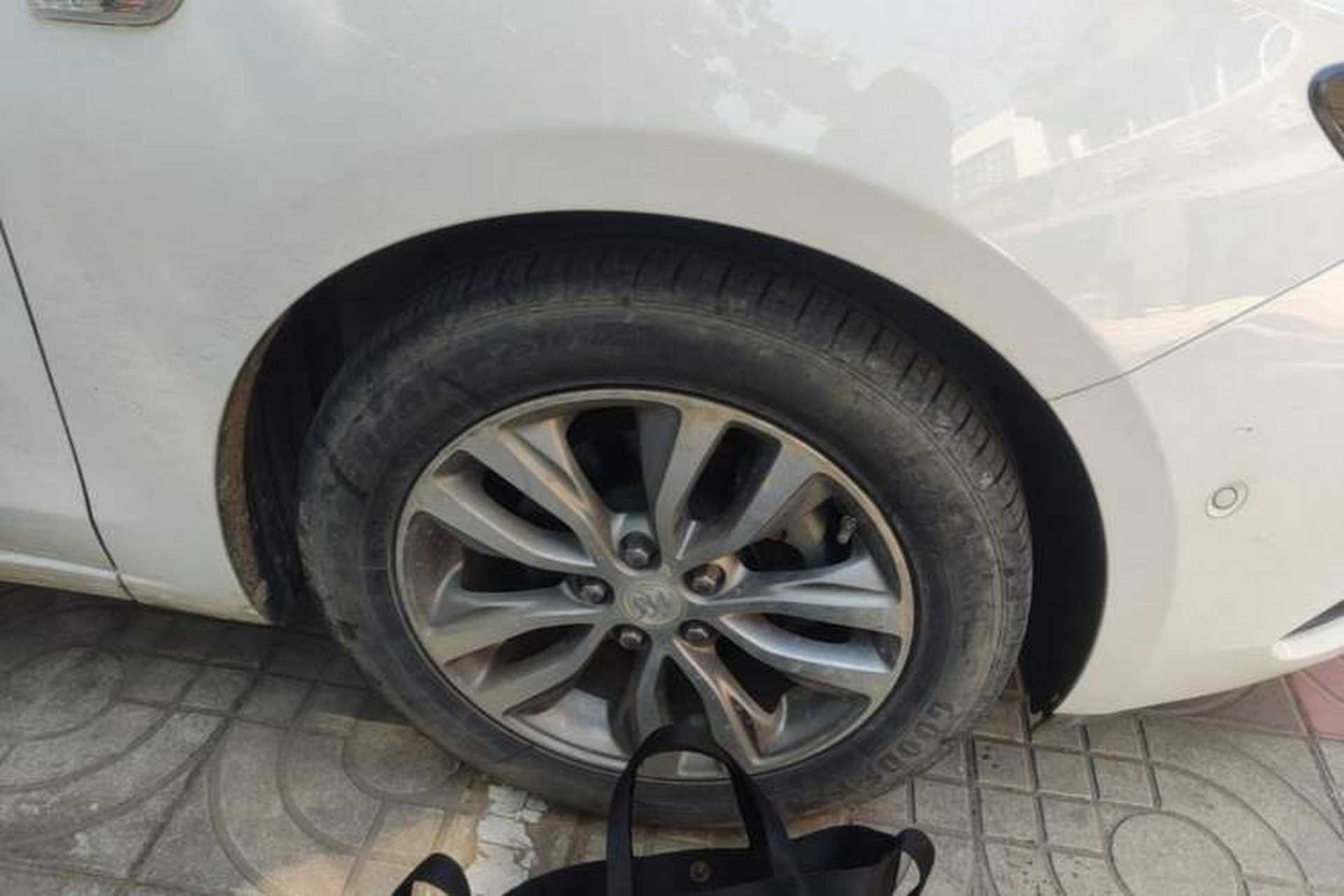 Used Buick GT 2019 18T Automatic Connected Flagship Version China VI Standard Right Front Wheel Hub