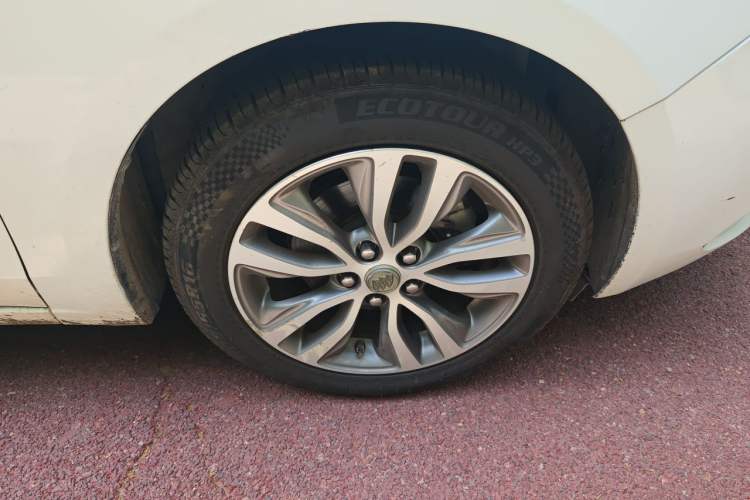 Used Buick GT 2019 18T Automatic Connected Elite Model China V Standard Right Front Wheel Hub