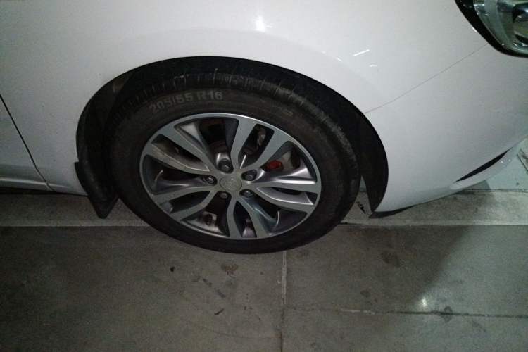 Used Buick GT 2019 18T Automatic Connected Elite Model China VI Standard Right Front Wheel Hub