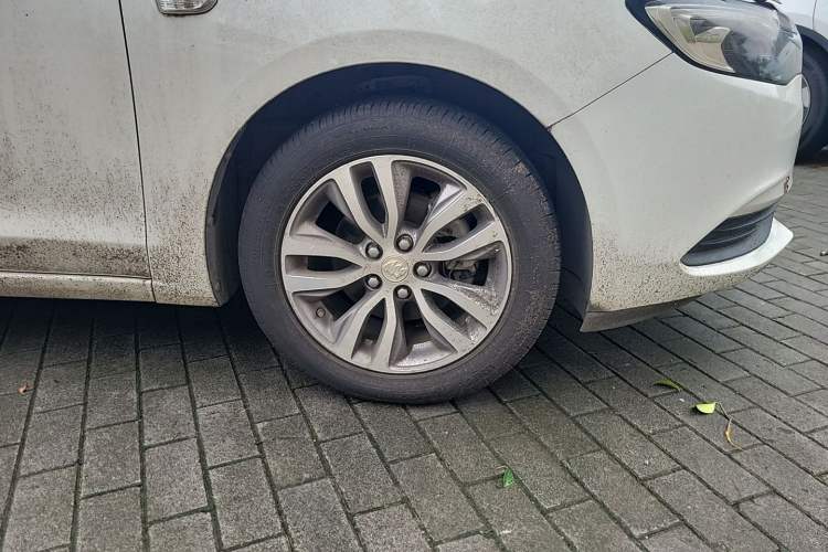 Used Buick GT 2019 18T Automatic Connected Elite Model China VI Standard Right Front Wheel Hub
