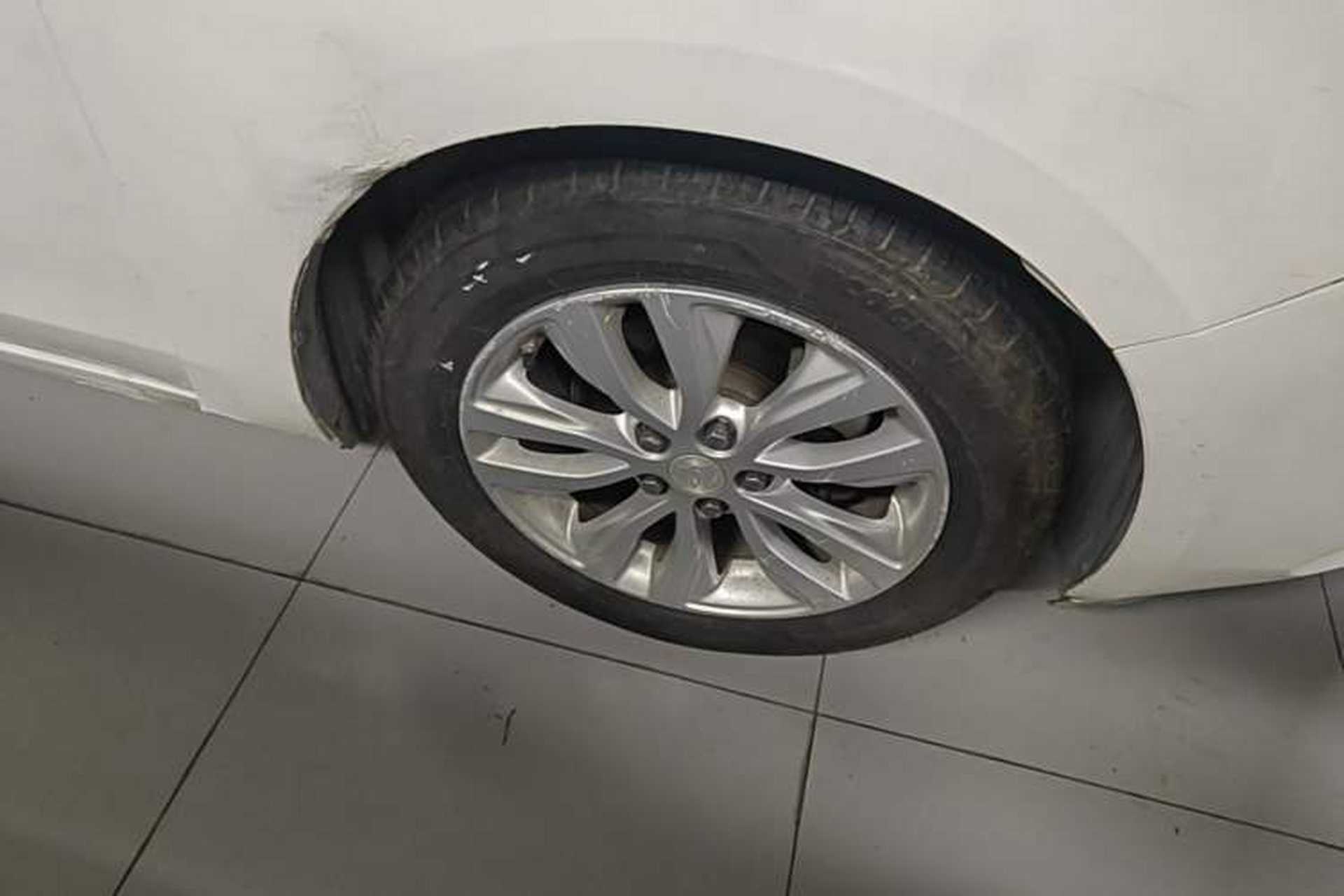 Used Buick GT 2019 15T Dual-Clutch Connected Elite Model China VI Right Front Wheel Hub