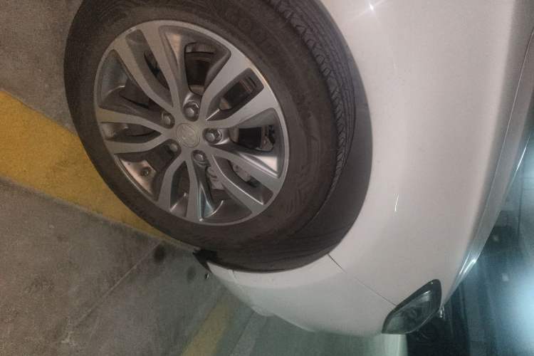 Used Buick GT 2019 18T Automatic Connected Elite Model China VI Standard Right Front Wheel Hub