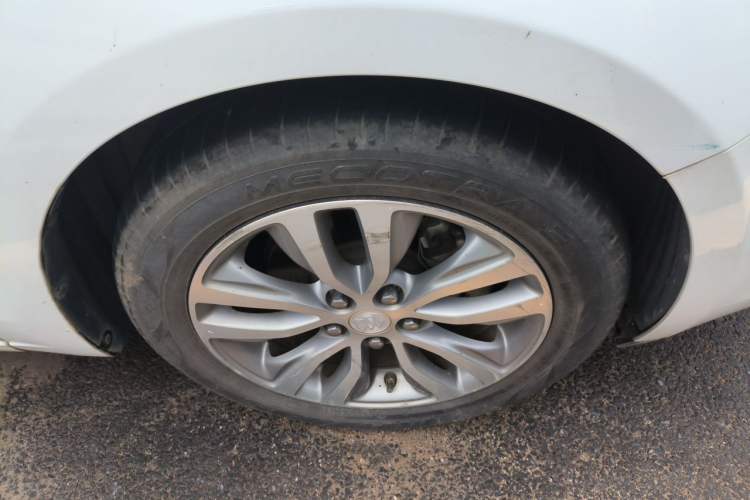 Used Buick GT 2019 18T Automatic Connected Flagship Version China V Standard Right Front Wheel Hub