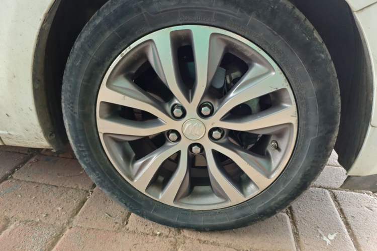 Used Buick GT 2019 18T Automatic Connected Elite Model China VI Standard Right Front Wheel Hub