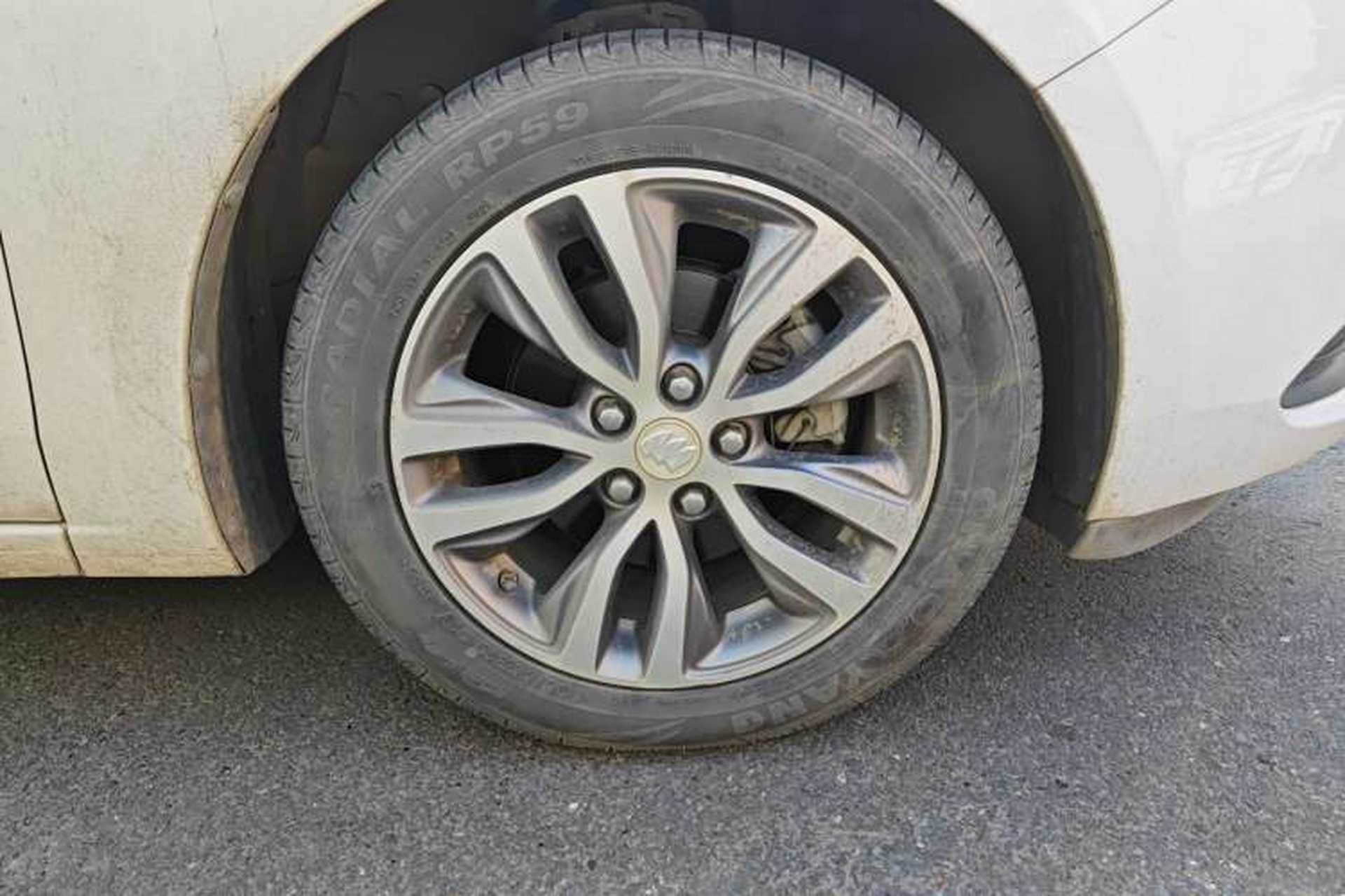 Used Buick GT 2019 18T Automatic Connected Elite Model China VI Standard Right Front Wheel Hub