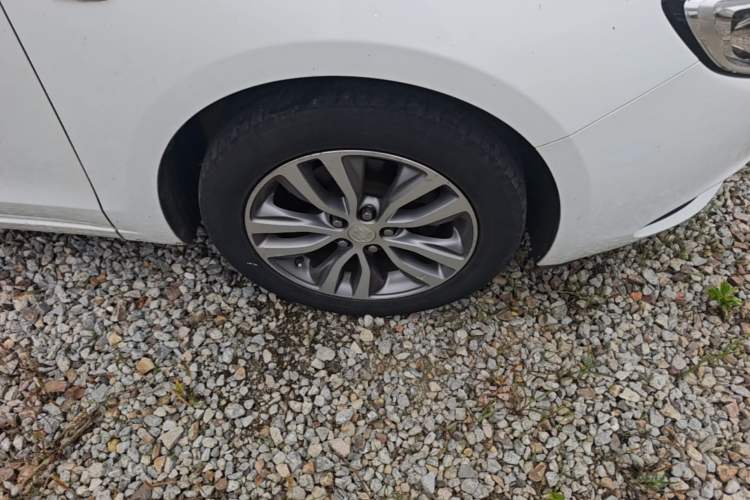 Used Buick GT 2019 18T Automatic Connected Elite Model China VI Standard Right Front Wheel Hub