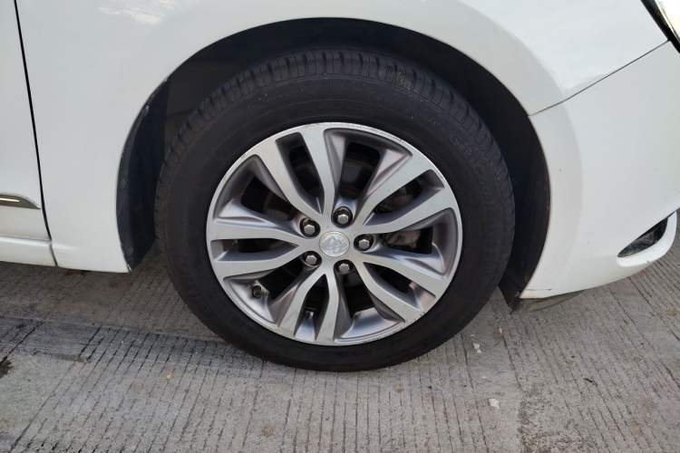 Used Buick GT 2019 18T Automatic Connected Elite Model China V Standard Right Front Wheel Hub