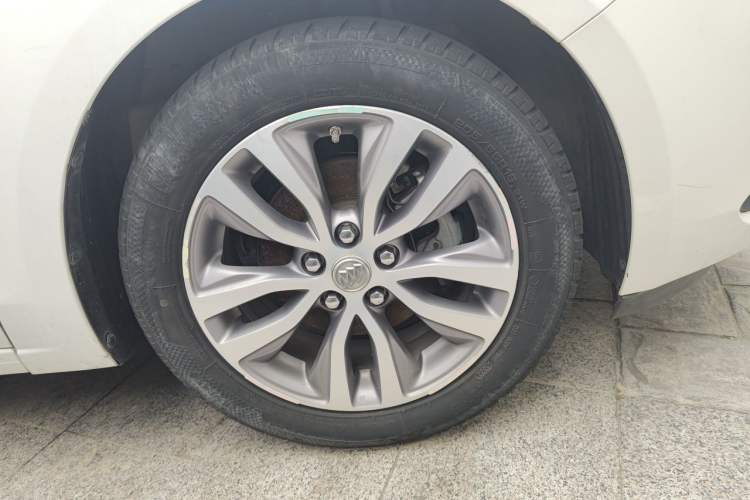 Used Buick GT 2019 18T Automatic Connected Elite Model China V Standard Right Front Wheel Hub