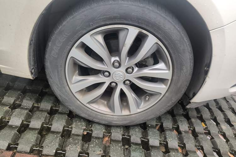 Used Buick GT 2019 18T Automatic Connected Elite Model China VI Standard Right Front Wheel Hub