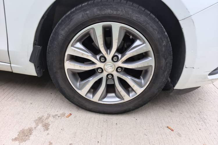 Used Buick GT 2019 18T Automatic Connected Elite Model China VI Standard Right Front Wheel Hub