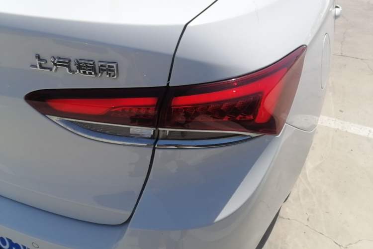 Used Buick GT 2019 15T Dual-Clutch Connected Elite Model China VI Right Rear Taillight