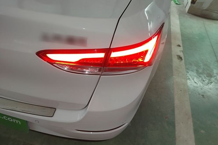Used Buick GT 2019 18T Automatic Connected Elite Model China V Standard Right Rear Taillight