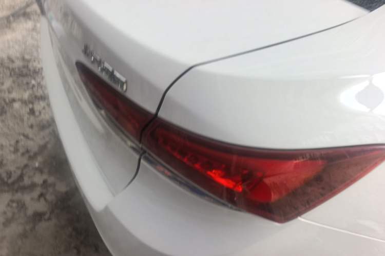 Used Buick GT 2019 15T Dual-Clutch Connected Elite Model China VI Right Rear Taillight