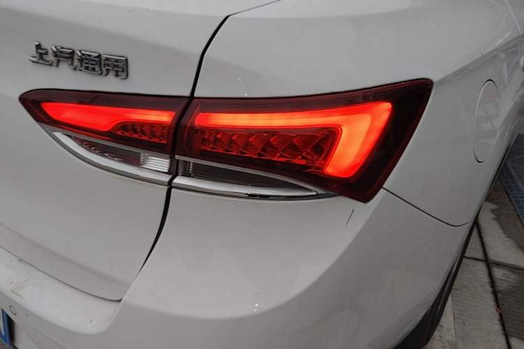 Used Buick GT 2019 15T Dual-Clutch Connected Elite Model China VI Right Rear Taillight