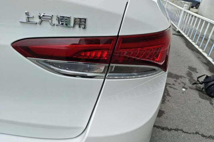Used Buick GT 2019 18T Automatic Connected Elite Model China VI Standard Right Rear Taillight
