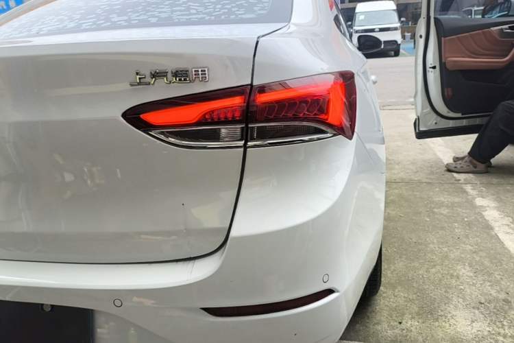 Used Buick GT 2019 18T Automatic Connected Elite Model China VI Standard Right Rear Taillight
