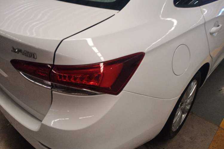 Used Buick GT 2019 15T Dual-Clutch Connected Elite Model China VI Right Rear Taillight
