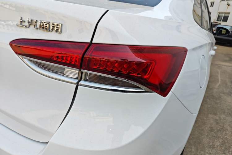 Used Buick GT 2019 18T Automatic Connected Elite Model China VI Standard Right Rear Taillight